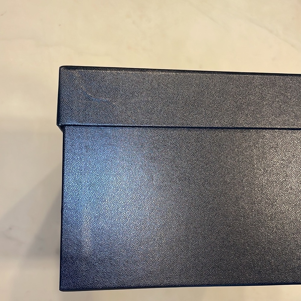 100% authentic Chanel Box - Picture 5 of 8